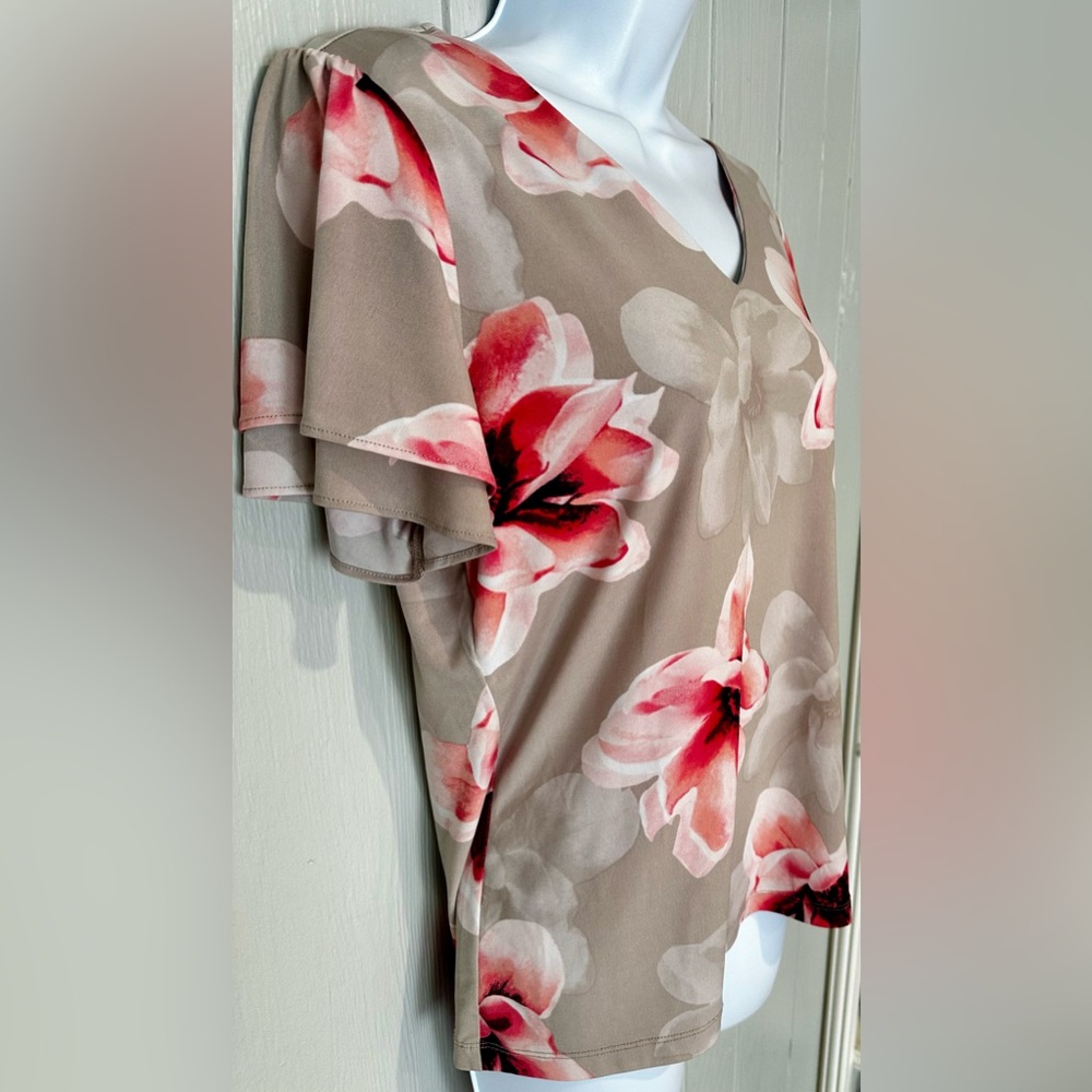 Calvin Klein Beige Floral V-Neck Blouse - FINAL PRICE - Picture 3 of 6